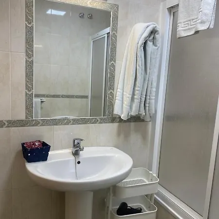 安达卢西亚旅馆 * 内尔哈